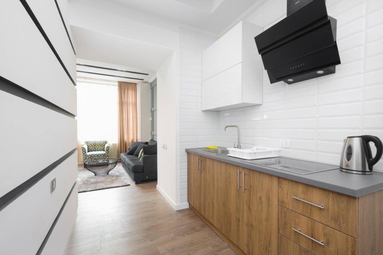 Stay Inn-Apartments On Abovyan 32 Yerevan Bagian luar foto