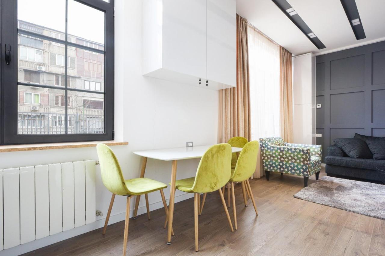 Stay Inn-Apartments On Abovyan 32 Yerevan Bagian luar foto
